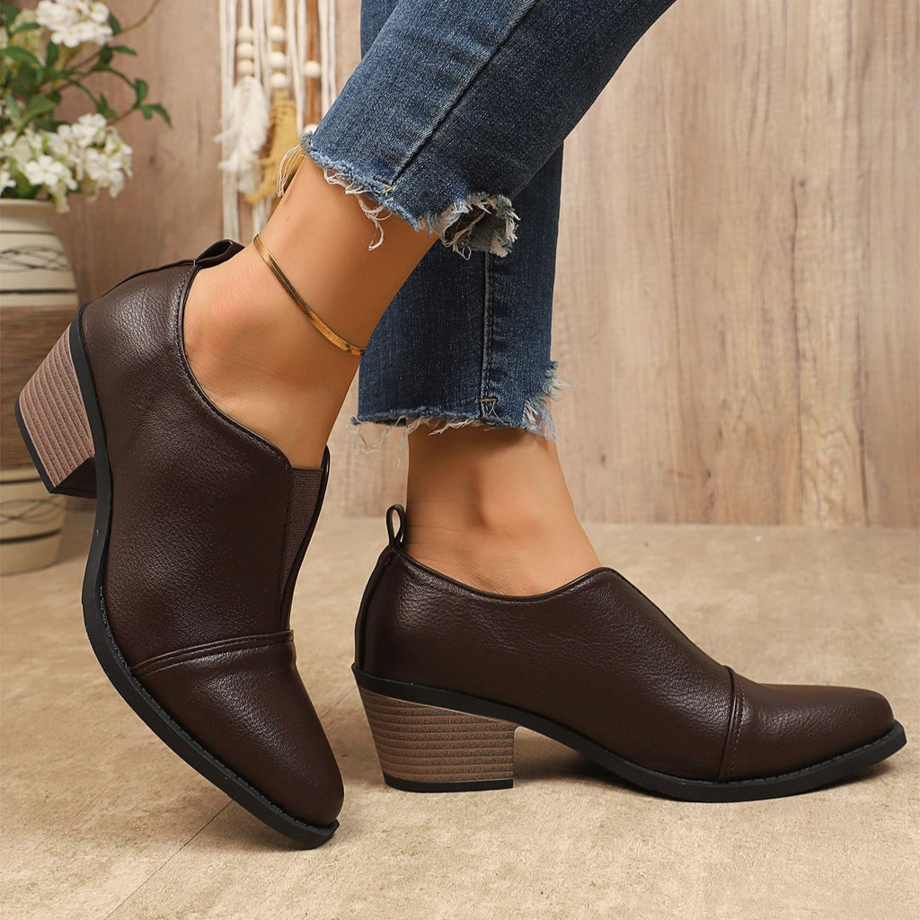 British Style Pointed Toe Chunky Heel Chelsea Leather Shoes